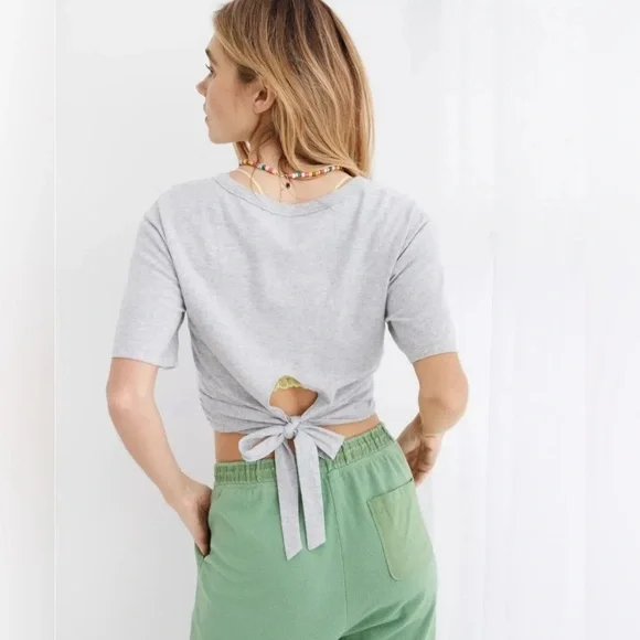 NWT Aerie Grey Tie Back Cropped Tee, size M - Picture 7 of 9